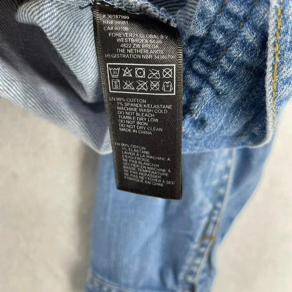 Forever 21 Jean Jacket Women's Sz S Light Wash Blue Button Pocket Denim Collared - Picture 11 of 12